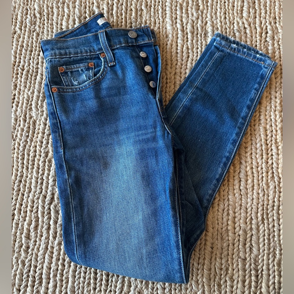 Levi’s Wedgie Skinny Jeans